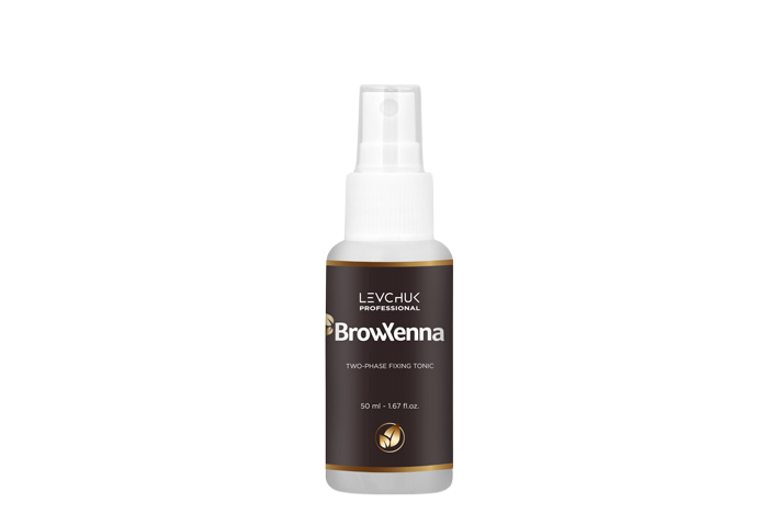 Botella de  del Tónico Bifásico para el Desmaquillado de Henna de BrowXenna. Ideal para eliminar suavemente las capas secas de henna, restaurar el equilibrio del pH de la piel y proporcionar hidratación ligera.